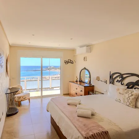 Penthouse Of Ocean Views Los Cristianos (Tenerife)